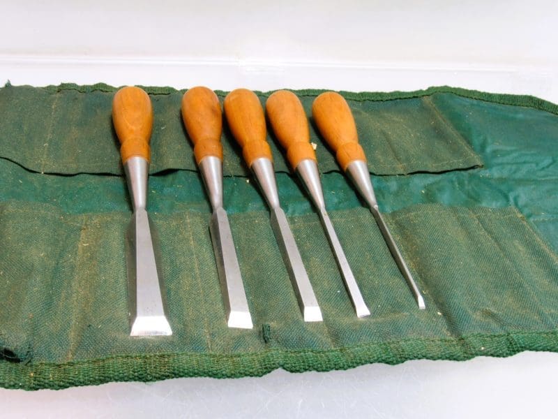 Superb Set of 5 Lie Nielsen Chisels In Chisel Roll 1/8" 1/4" 3/8" 1/2" 3/4"  Wide