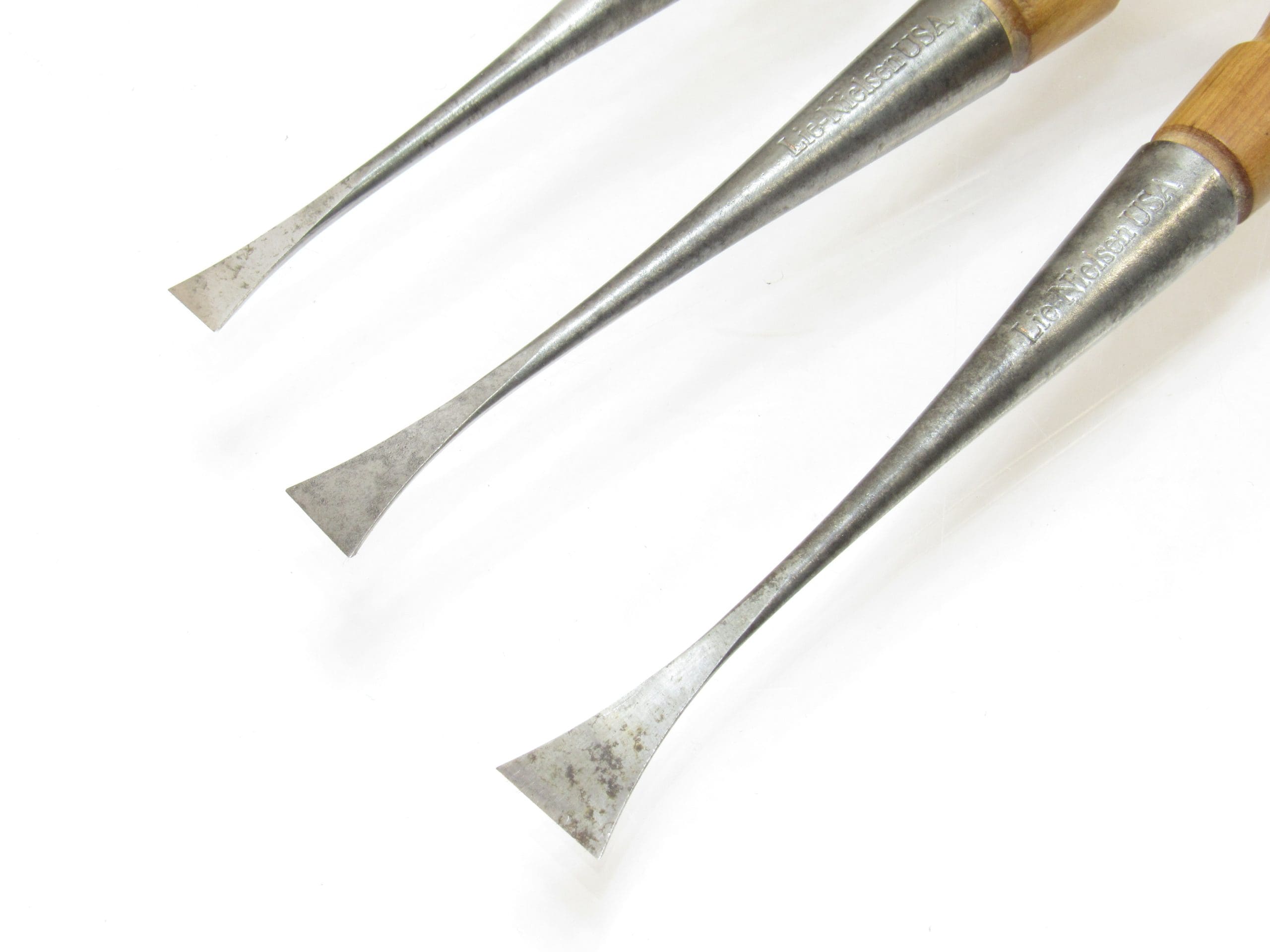 Angled Fishtail Chisel Lie-Nielsen Fishtail Chisel Set – ⅜