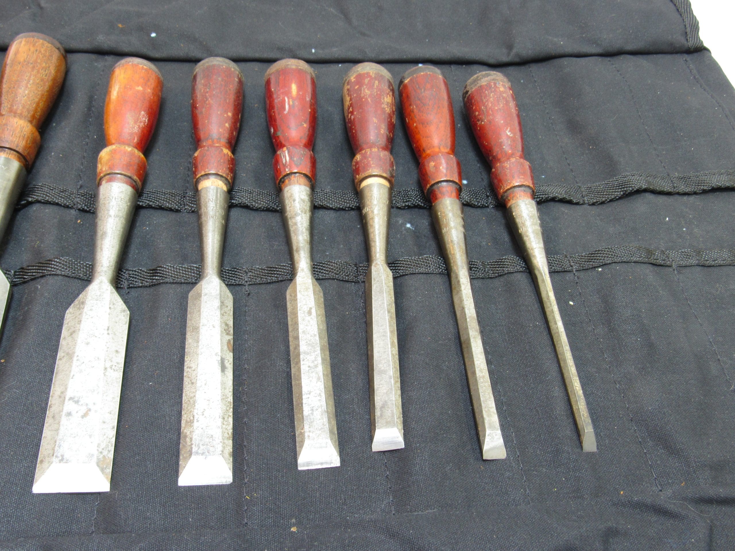 Awesome Set Of 9 Stanley # 750 Socket Chisels With Blue Spruce Chisel ...