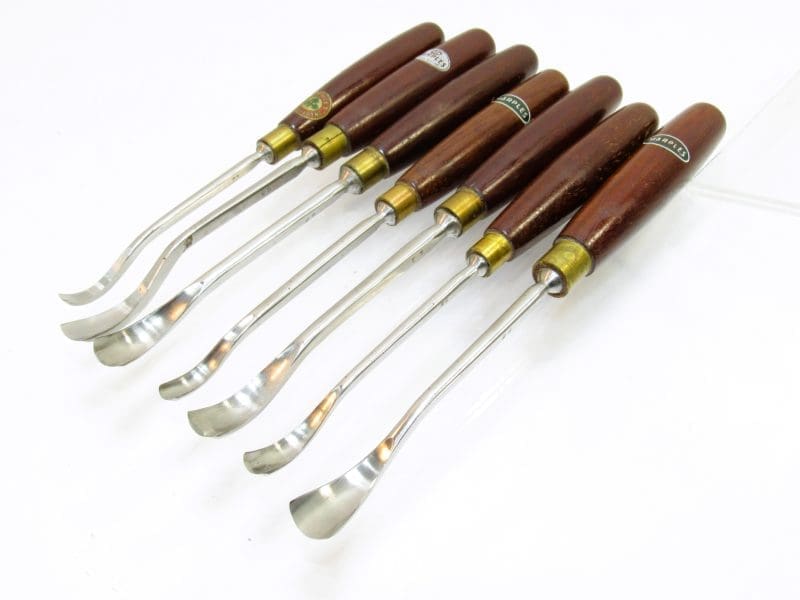 Fine Set Of 7 Marples Carving Chisel 28/18, 27/15, 28/10, 28/8, 28/14, 26/14, 23/6 Skew