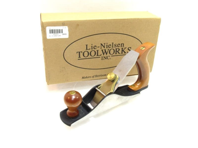 Fine Lie Nielsen No 40 1/2 Scrub Plane in Original Box.