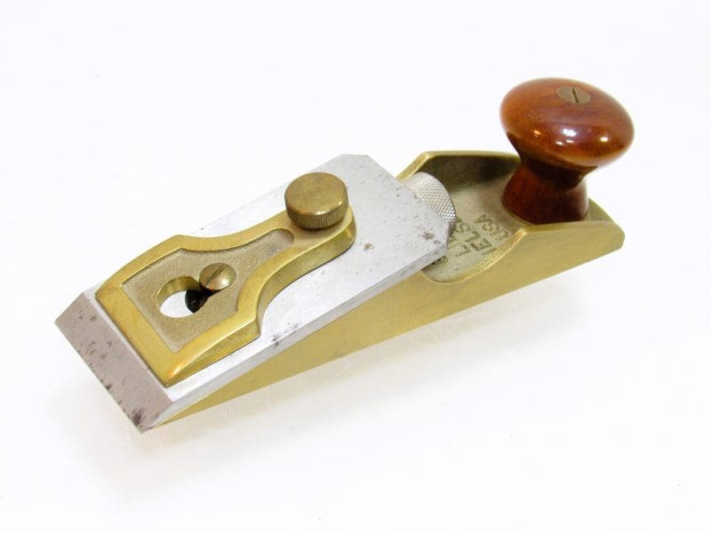 Superb Lie Nielsen # 97 1/2 Small Chisel Plane.
